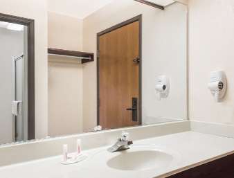 Howard Johnson Inn Nicholasville/Lexington Phòng bức ảnh